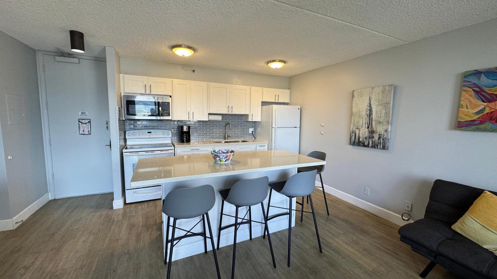 Free Parking, Pool, Sauna, Spa, Wifi, Bbq, Ac - Waikiki Banyan Honolulu Exterior foto